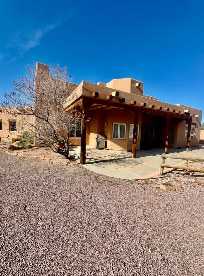 Building Photo - 3369 S 1100 W