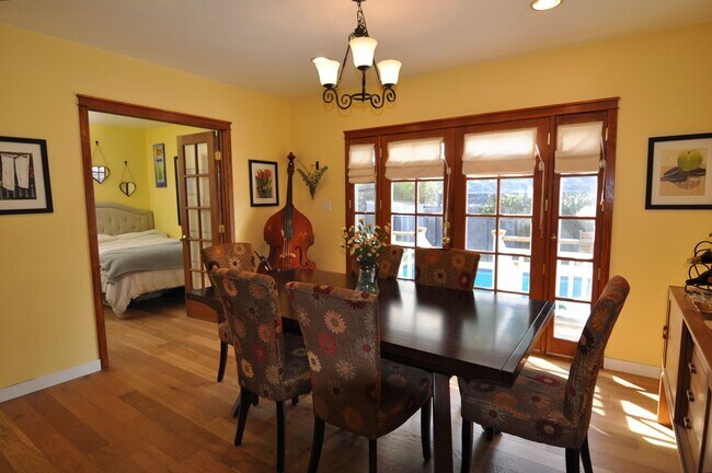 Building Photo - 4 Bedroom Pool Home for Rent in Woodland H...