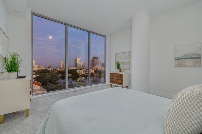 Building Photo - 777 3rd Ave N