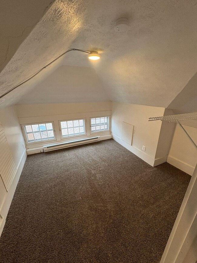 Building Photo - 185 S Balch St