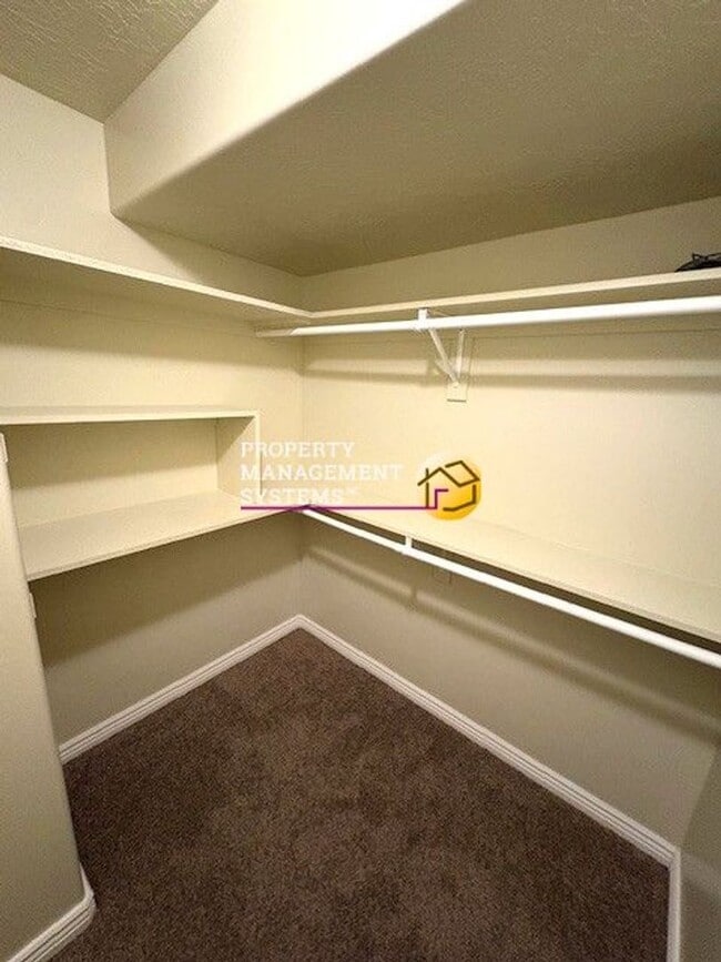 Building Photo - 3 Bedroom Townhome in Layton!