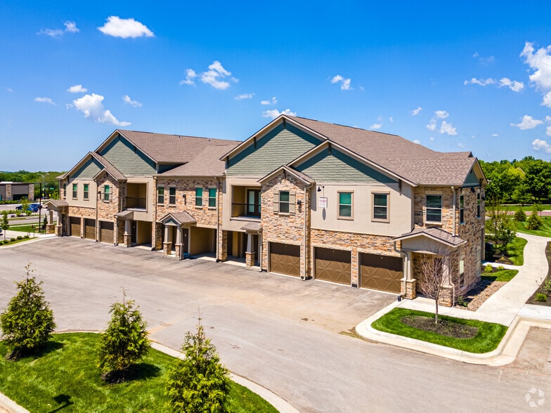 Primary Photo - Vale Overland Park