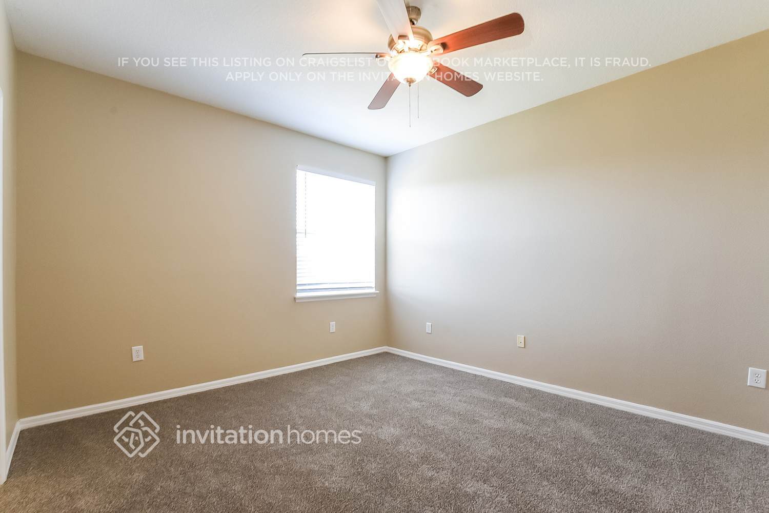 Building Photo - 902 Willow Oak Loop