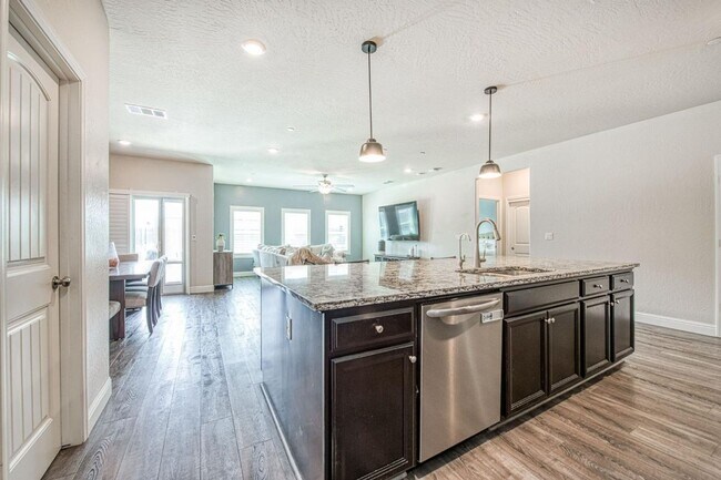 Building Photo - Newly Built 3/2 Lennar In Rivertsone