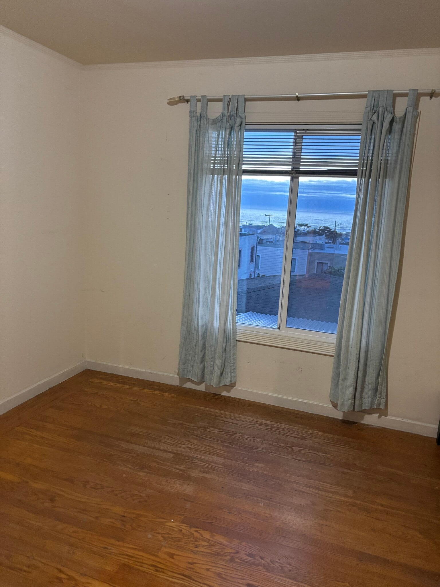 Building Photo - 1987 31st Ave