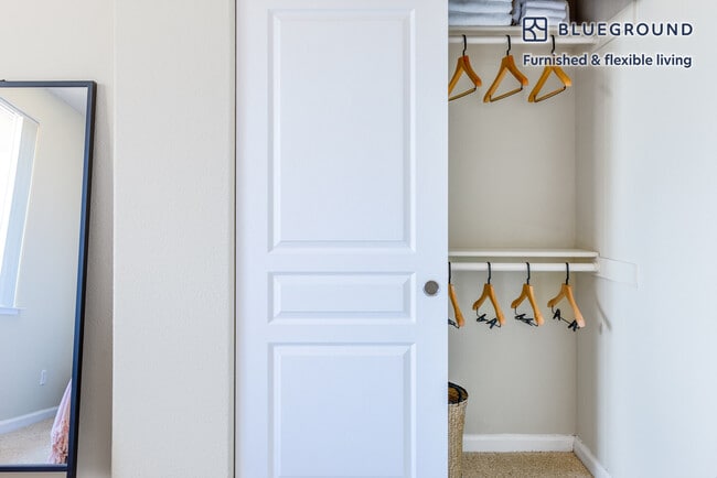 Building Photo - 1668 Hope Dr