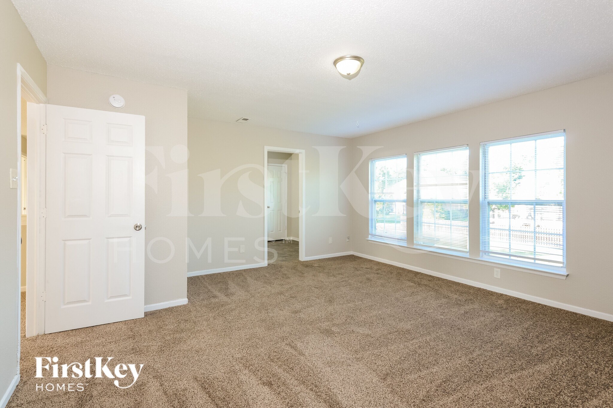 Building Photo - 10473 Windward Dr