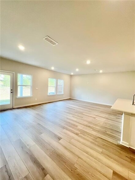 Building Photo - 741 Gabby Pt