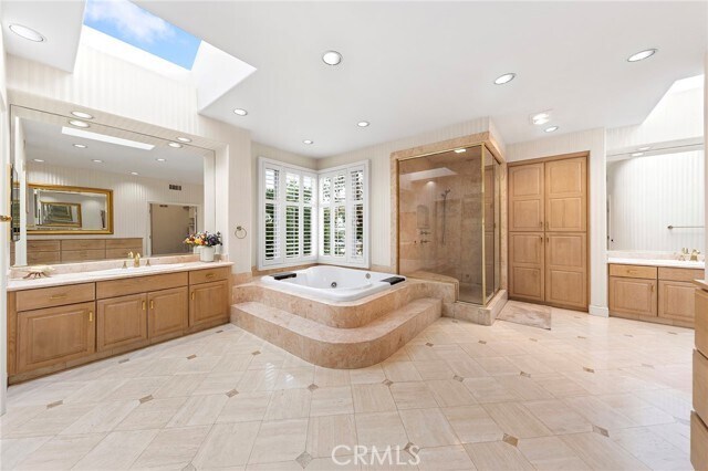 Building Photo - 779 Coral Tree Way