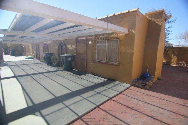 Primary Photo - 1520 W Palmer Dr