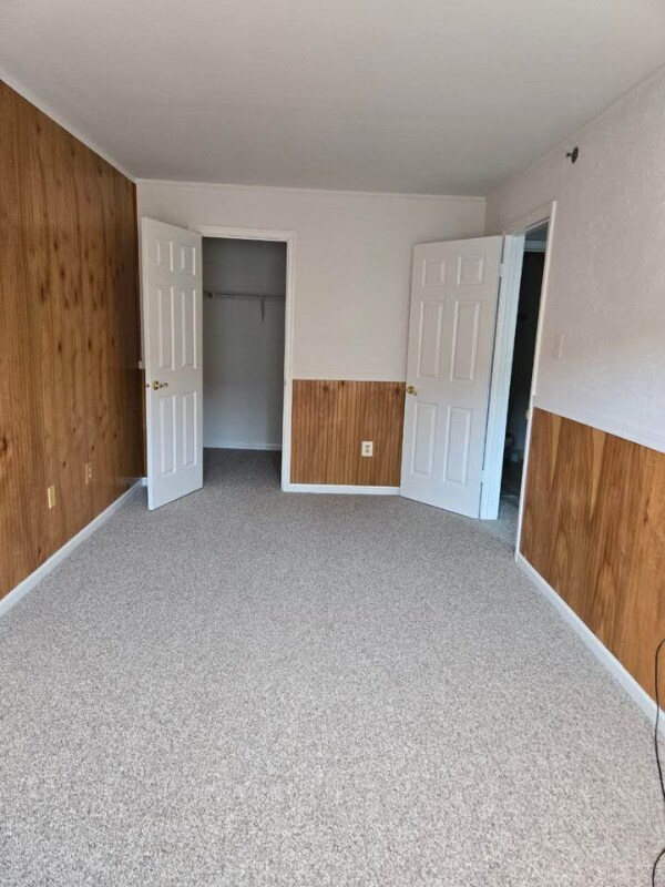 Building Photo - 6 Banyan Wood Ct