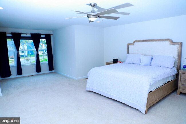 Building Photo - 11801 Asbury Dr