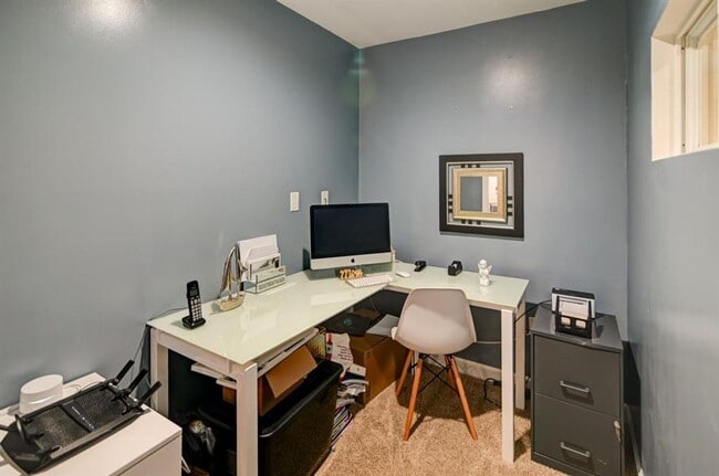 Building Photo - Incredible furnished house on Madison's West Side