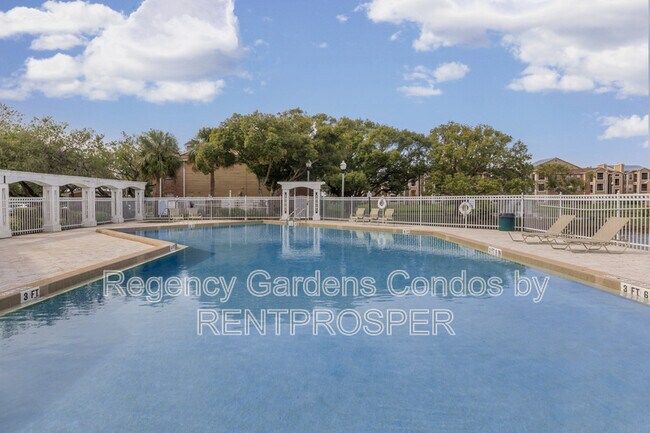Building Photo - 5530 Chrishire Way