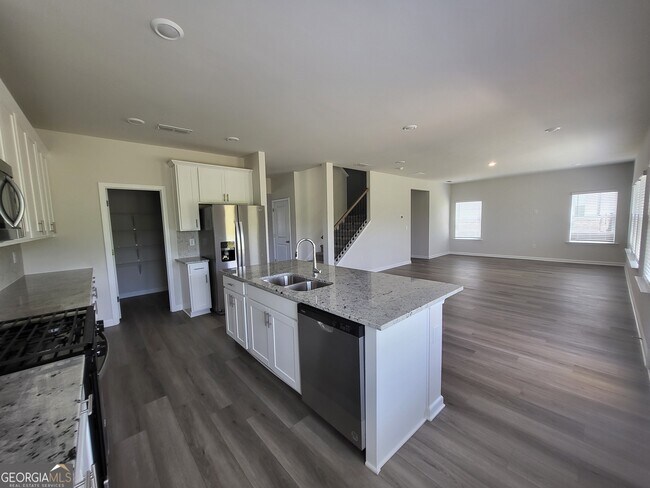 Building Photo - 250 Sope Crk Cir