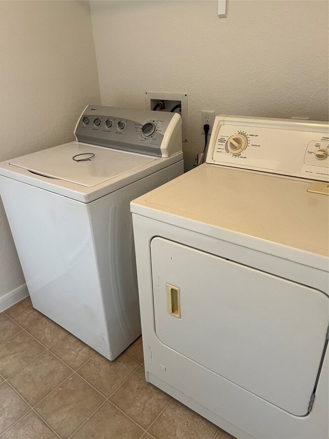 Building Photo - 7739 Muley Ln