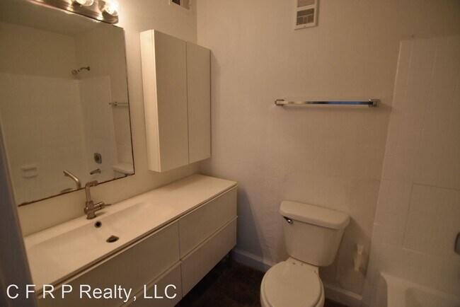 Building Photo - 1 br, 1 bath House - 4760 Walden Circle #516