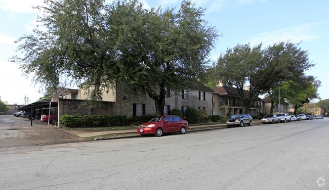 Primary Photo - Inglewood Village Apartments
