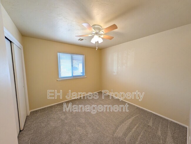 Building Photo - 3209 S 88th E Ave