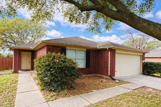 Building Photo - 20423 White Poplar Dr