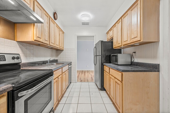 Building Photo - 37 Tarinelli Cir