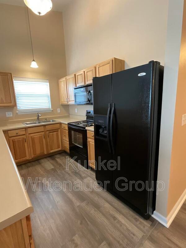 Building Photo - 721 Tower Grove Dr