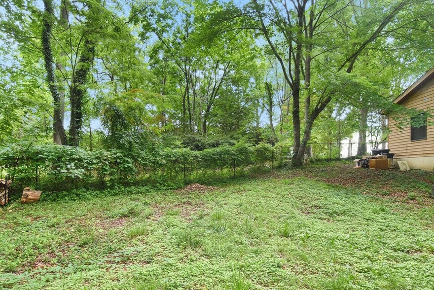 Building Photo - 149 Windcliff Rd