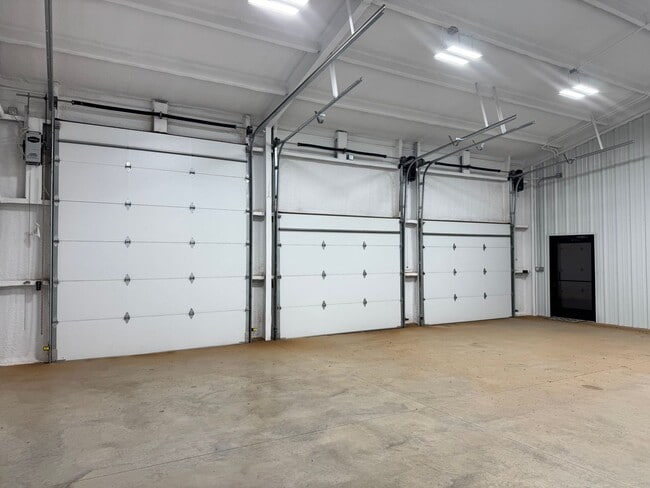 Building Photo - 11201 N C R 1440
