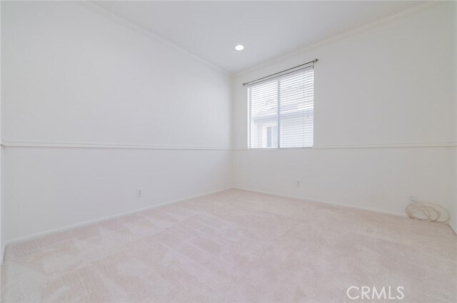 Building Photo - 22661 White Oaks