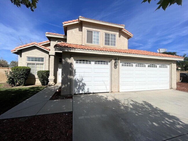 Primary Photo - Lancaster 3 bedroom - AVAILABLE NOW!