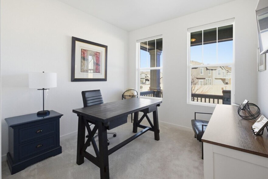 Building Photo - 930 Thinleaf Ln