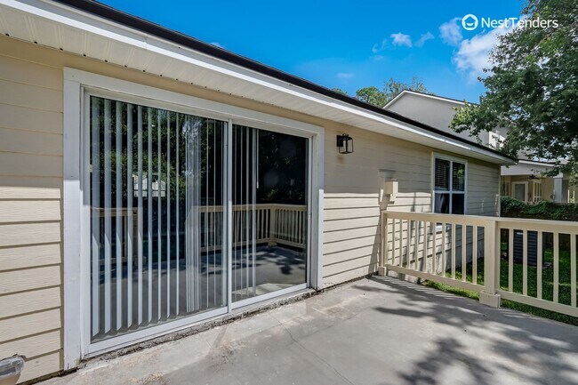 Building Photo - Amelia Island Beauty in Islesworth!