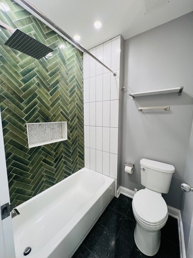 Building Photo - 182 Gay St