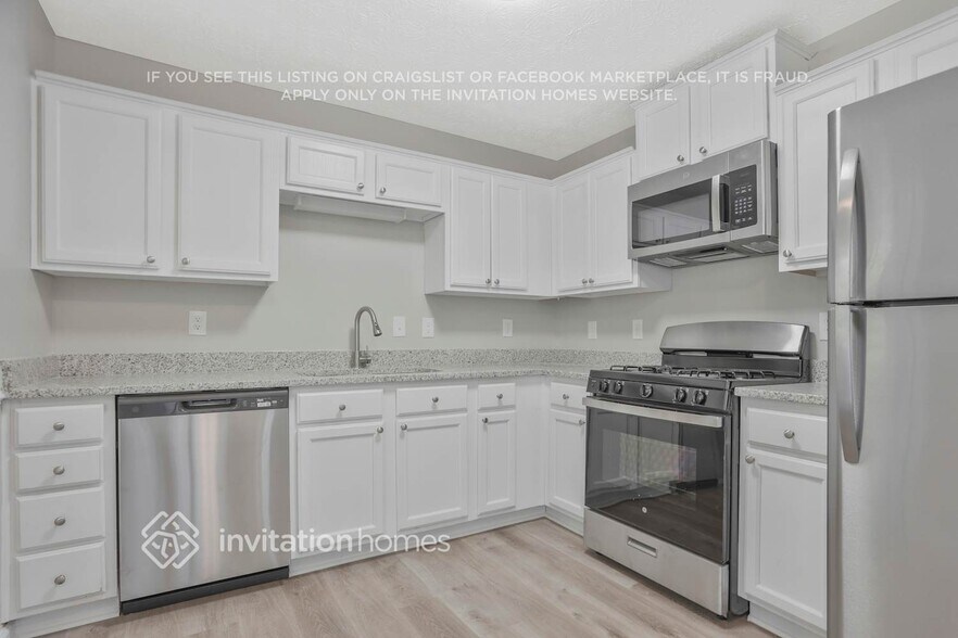 Building Photo - 301 Willow Ln