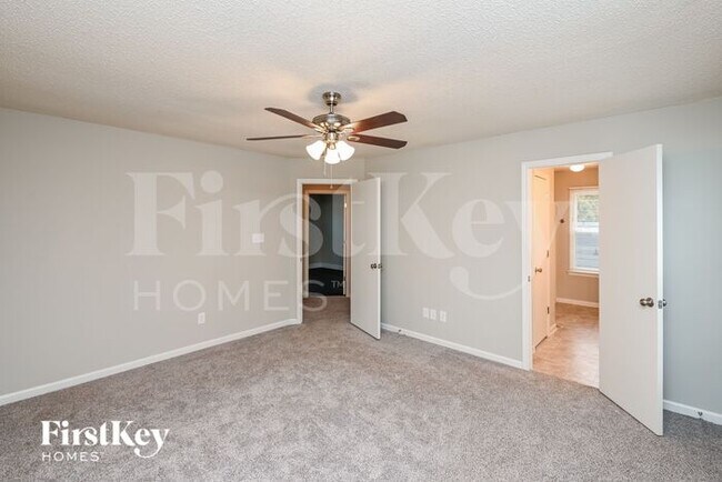 Building Photo - 3097 Rockingham Ct SW