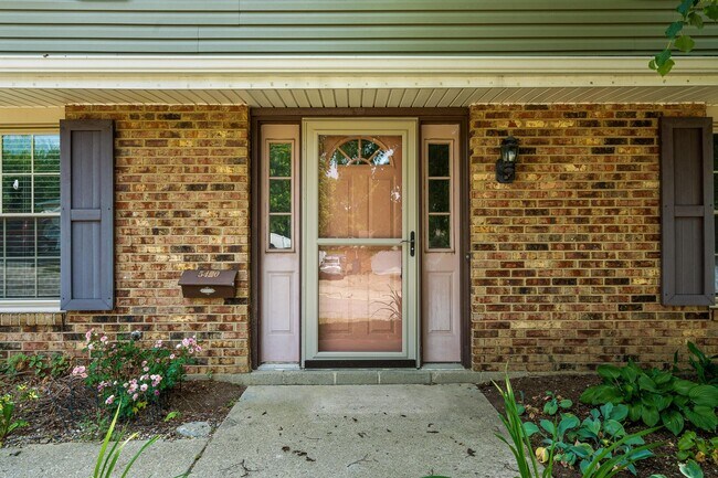 Building Photo - 5420 Split Rock Dr