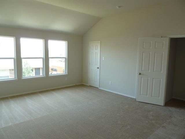 Building Photo - 1917 Grand Fairway Dr