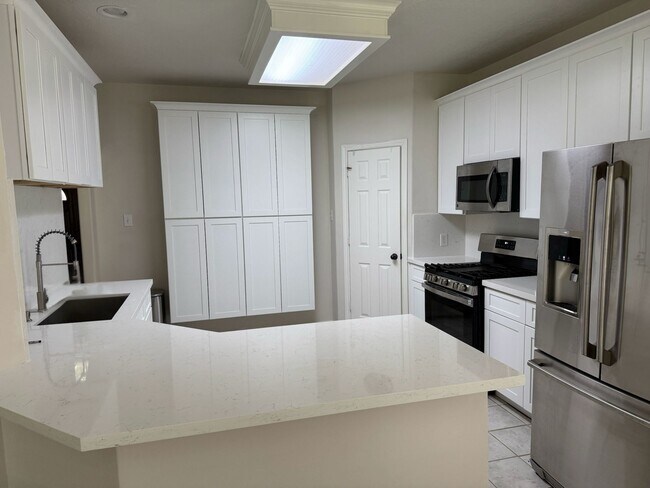 Building Photo - 15611 Mustang Island Dr