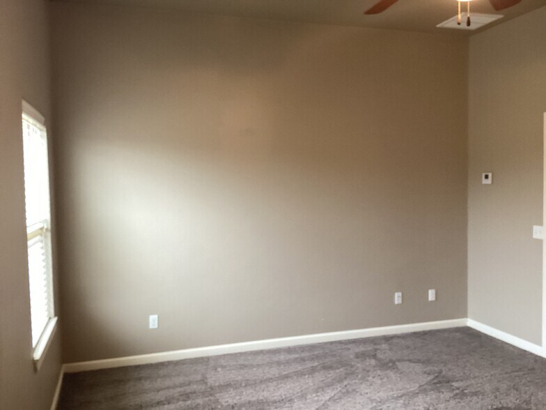 Building Photo - 11232 NW 101st St