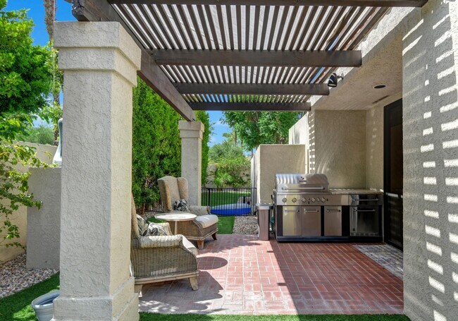 Building Photo - 10509 Sunningdale Dr