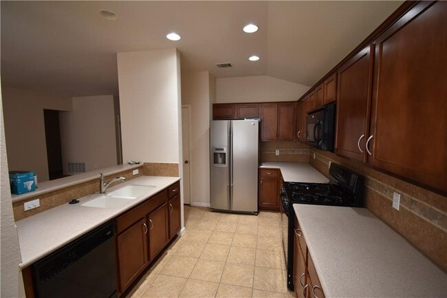 Building Photo - 2133 Oltons Bluff Dr