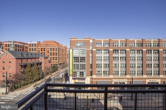 Building Photo - 301 H St NE