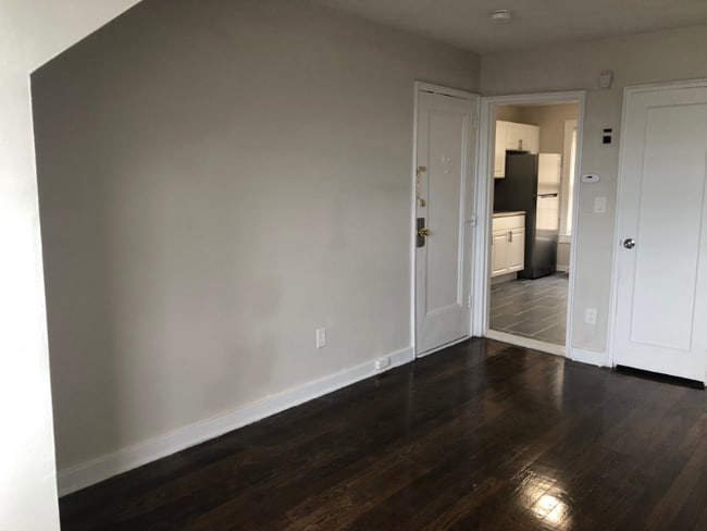 Building Photo - 500 Alma Terrace