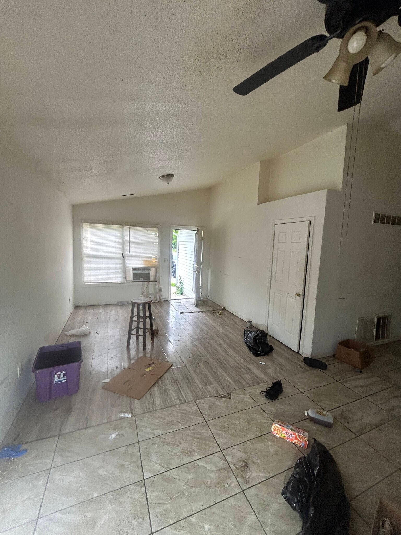 Building Photo - 1104 N 41st St