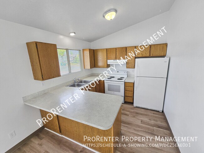 Building Photo - 239 E 975 S