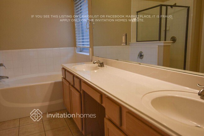 Building Photo - 505 Lakeview Cir