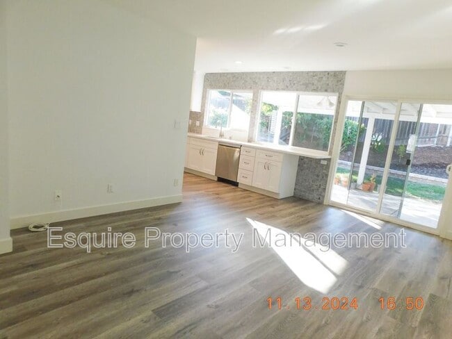 Building Photo - 1767 Coachman Dr