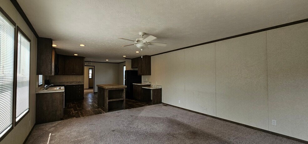 Building Photo - 76 E U.S. Hwy 6