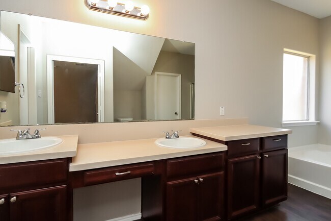 Building Photo - 8610 Sunny Gallop Dr
