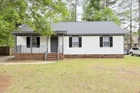 Building Photo - 1136 Beechwood Dr
